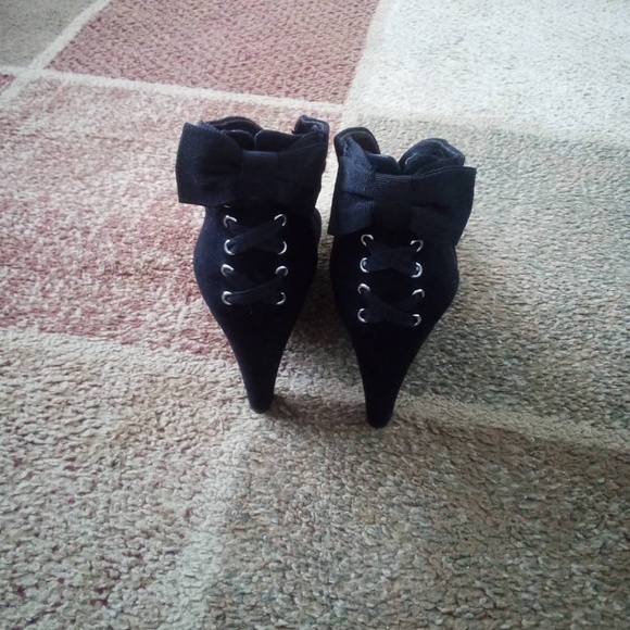 Guess shoes - Picture 2 of 3